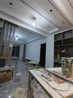 專業(yè)施工隊(duì) 承接室內(nèi)裝修與裝飾工程，打造理想居住空間